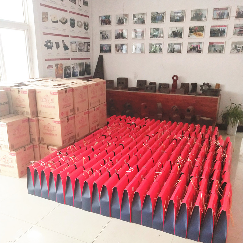 迎中秋，發(fā)禮品！洛陽順祥祝大家中秋節(jié)快樂！